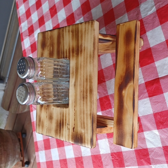 Salt & Pepper shaker caddy - Picture 2 of 6